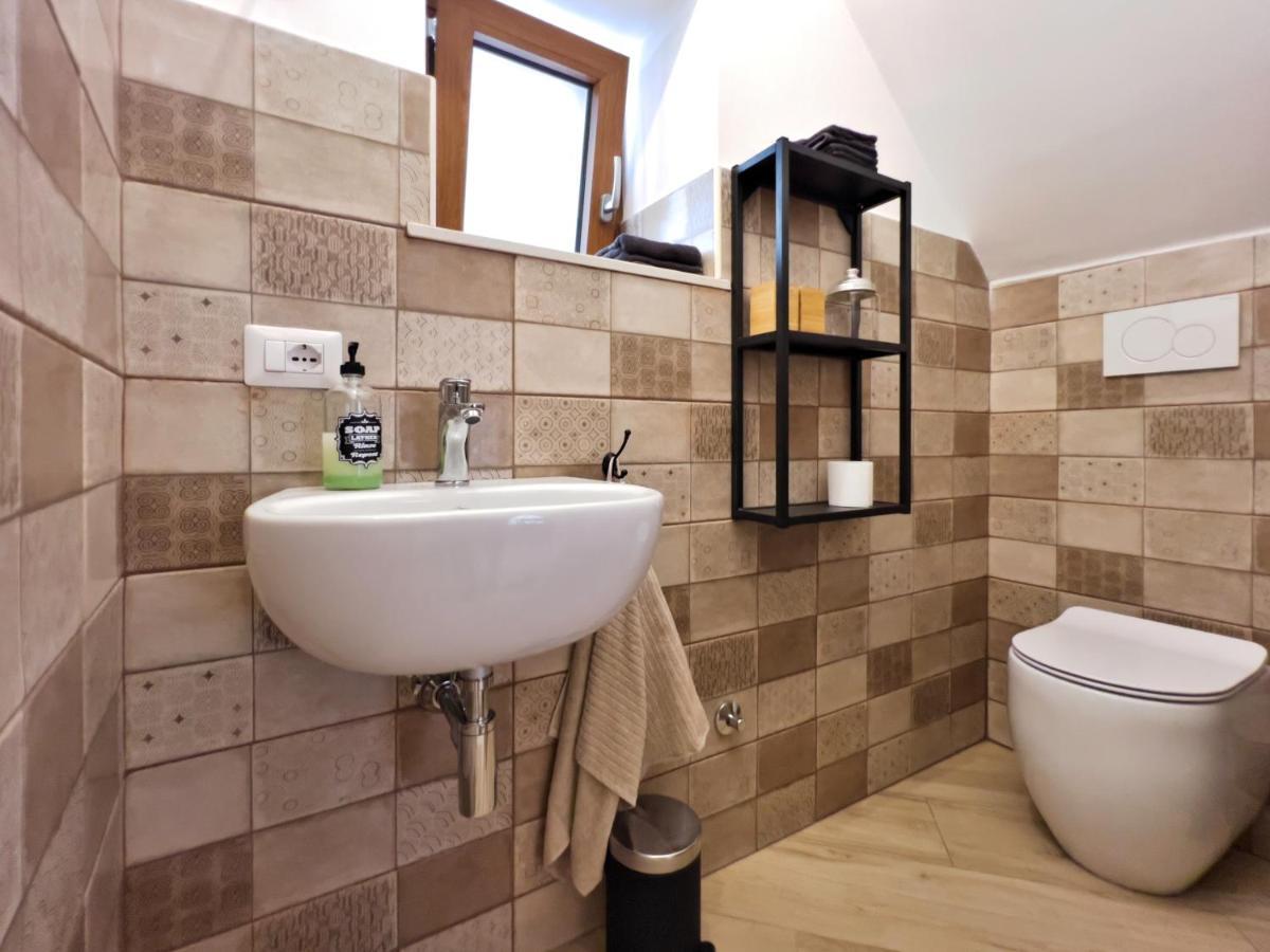Cosy Nemi - Guest House المظهر الخارجي الصورة